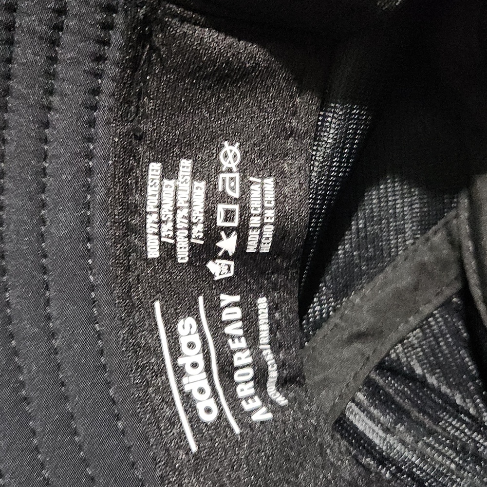 Adidas Black Bucket Hat NWT - Picture 4 of 6